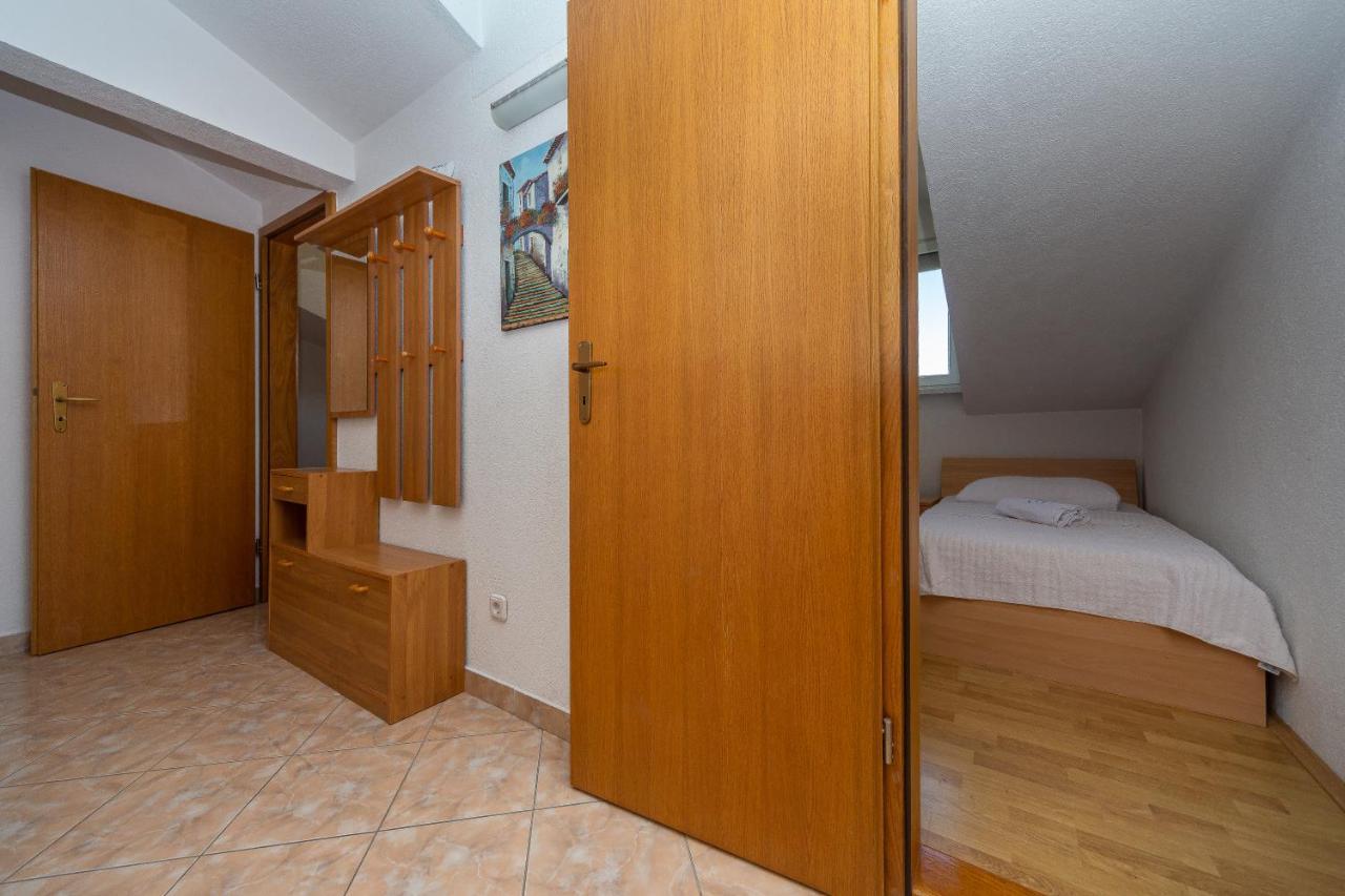 Apartments Dalmata Biograd Na Moru Exterior foto