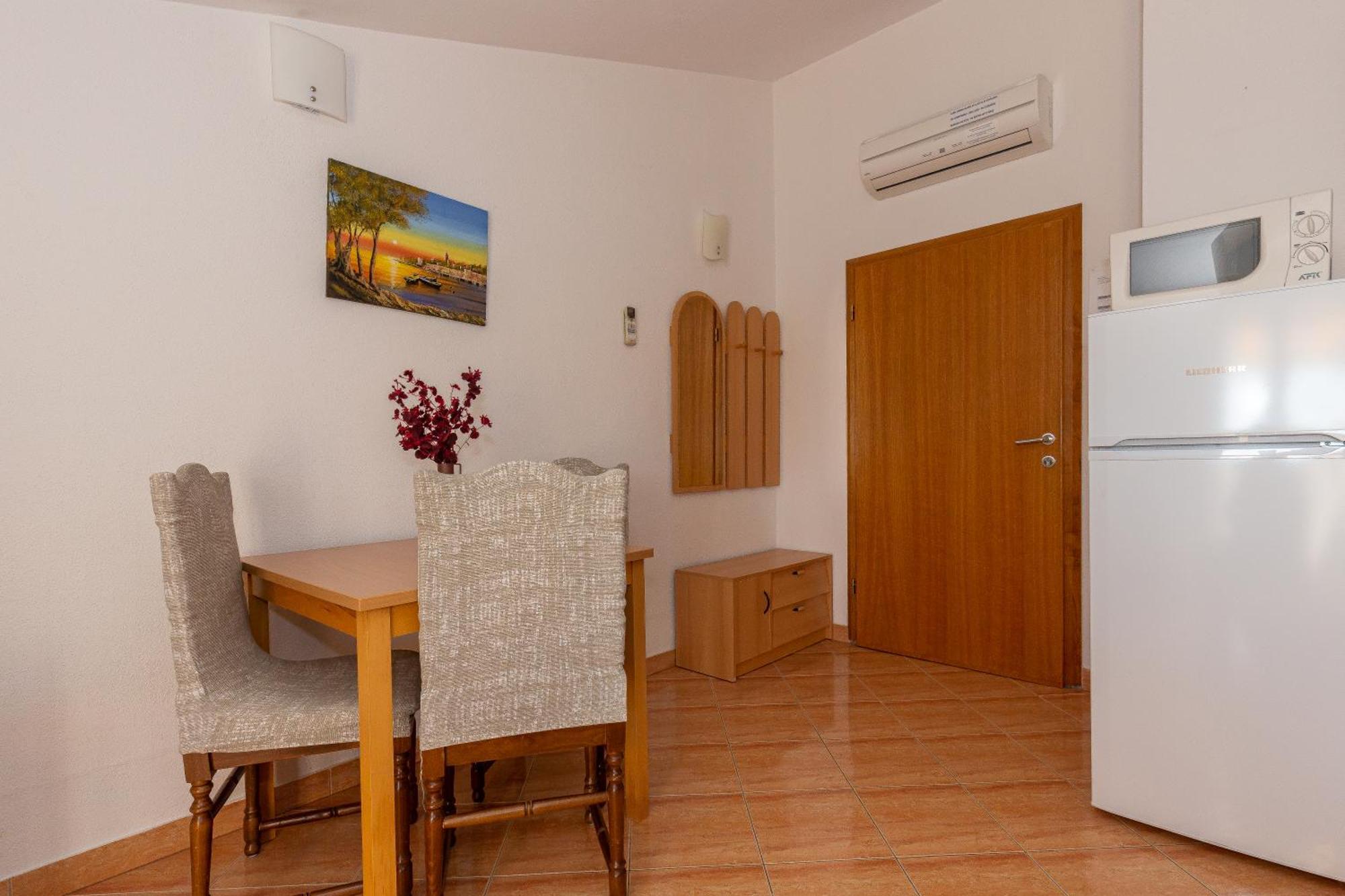 Apartments Dalmata Biograd Na Moru Exterior foto